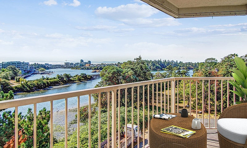 Gorge Apartments - 1...