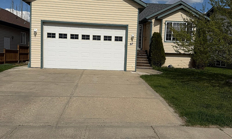 3 Bedroom Basement S...