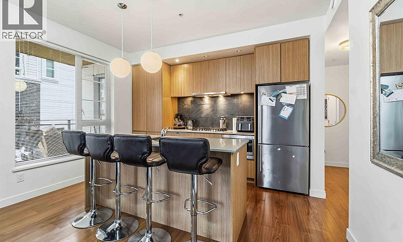 316 516 Foster Avenu...