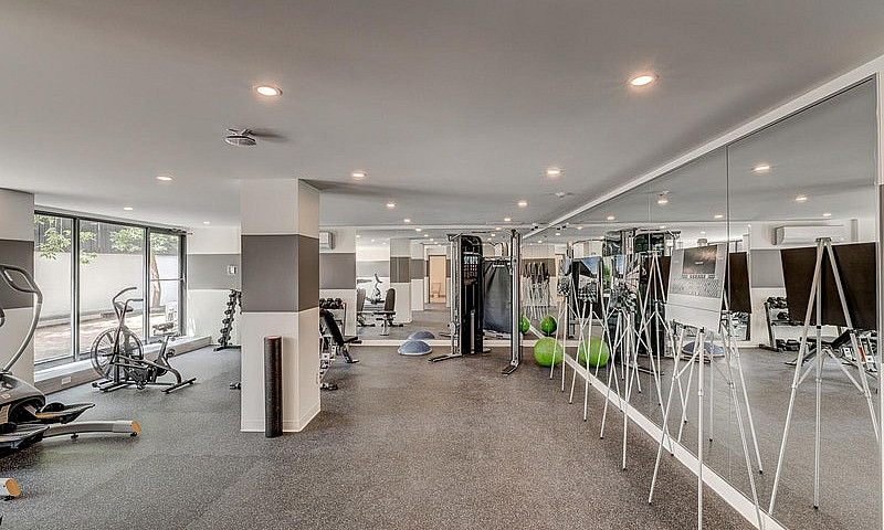 2 Bedroom - 10140 11...