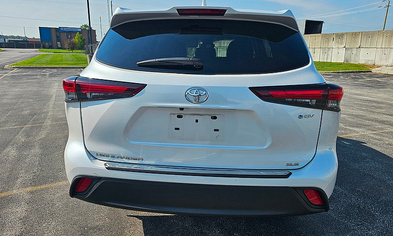 2025 Toyota Highland...