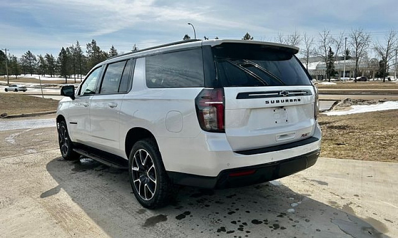 2023 Chevrolet Subur...