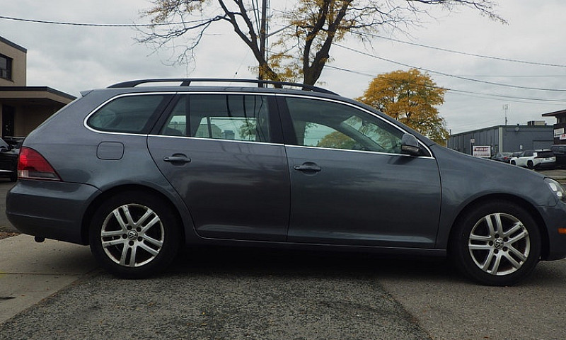 10 Vw Golf Wagon 2.5...