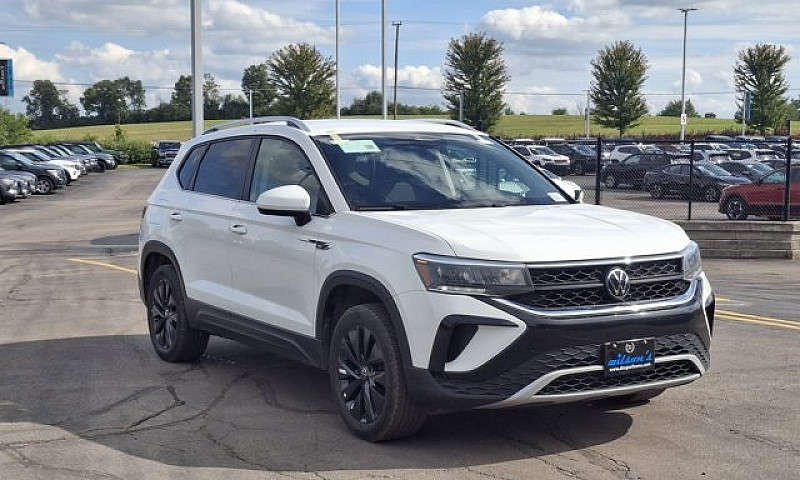2024 Volkswagen Taos...