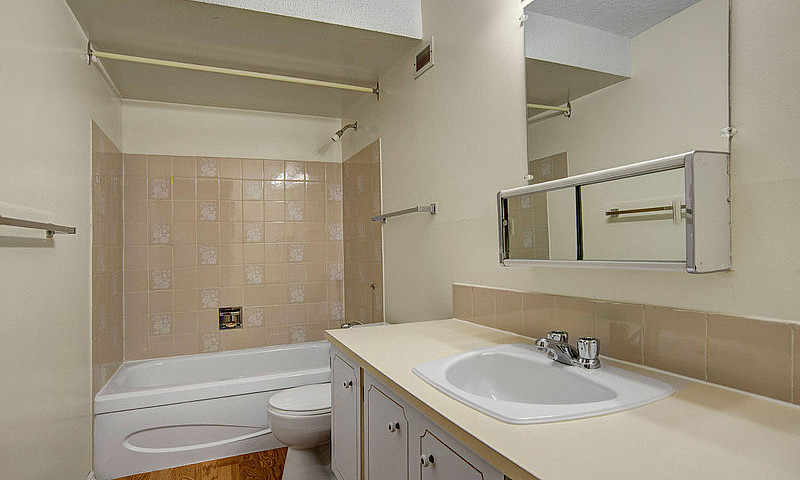 1 Bed X 1 Bath Apart...