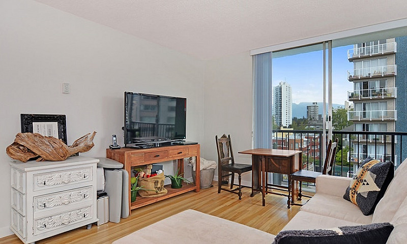Breakers - 1 Bedroom...