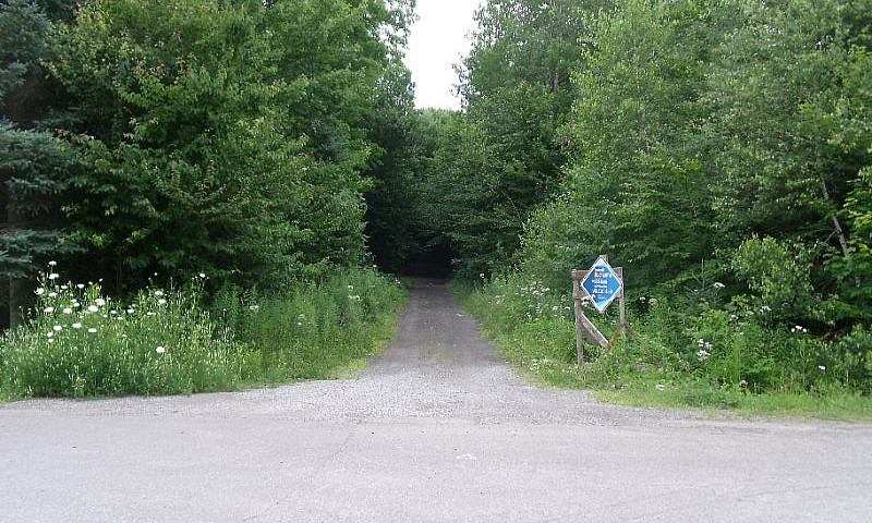 Terre À Bois Rue Jet...