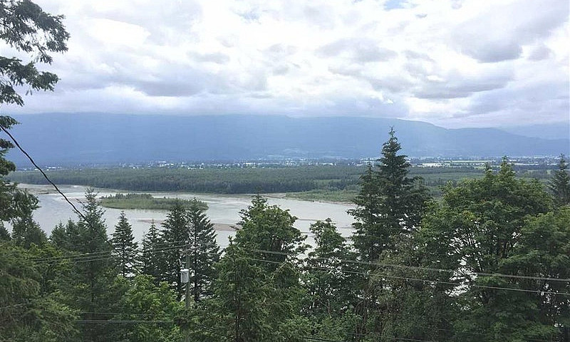 3099 Lougheed Highwa...