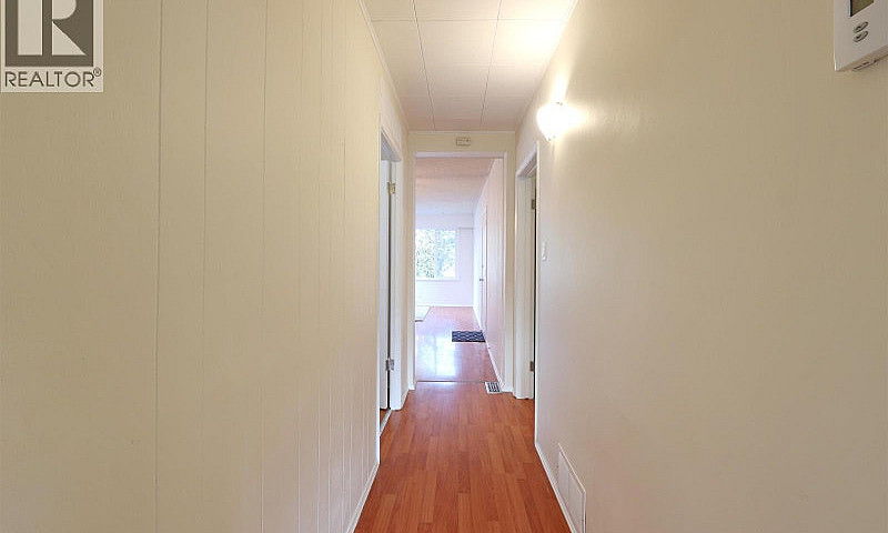 1336 E 11 Avenue Van...