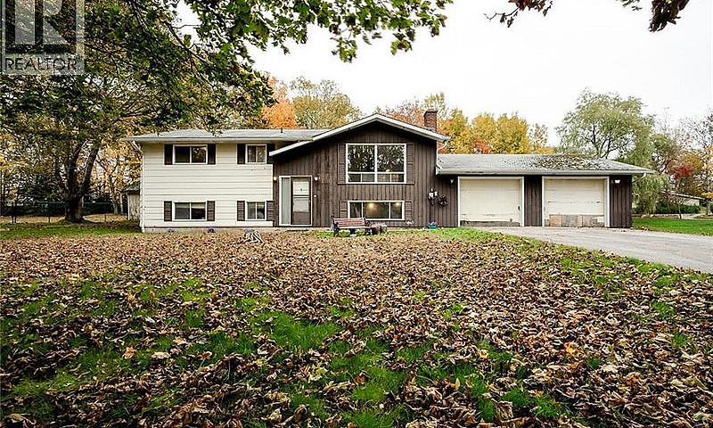 118 Myles Avenue Qui...