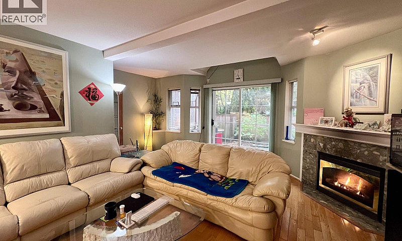 11 7488 Salisbury Av...