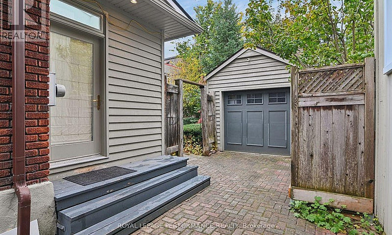 16 Renfrew Avenue Ot...