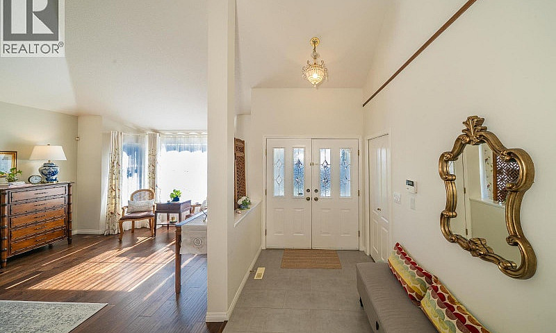 1577 Lodgepole Place...