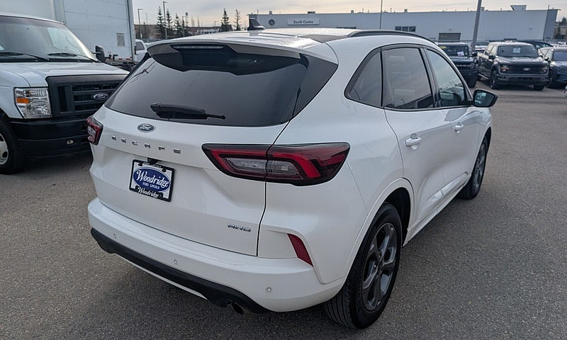 2023 Ford Escape...