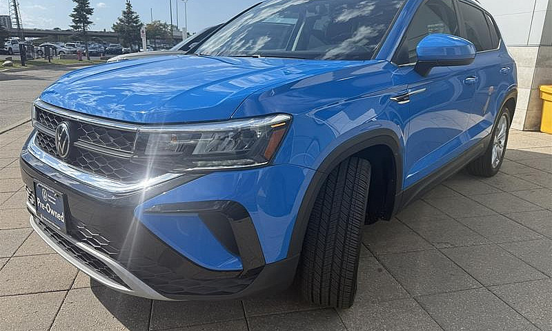 2022 Volkswagen Taos...