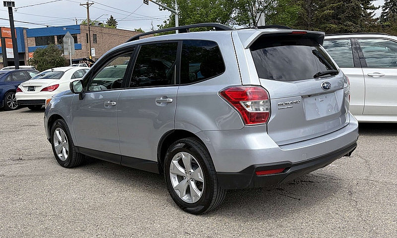 2015 Subaru Forester...
