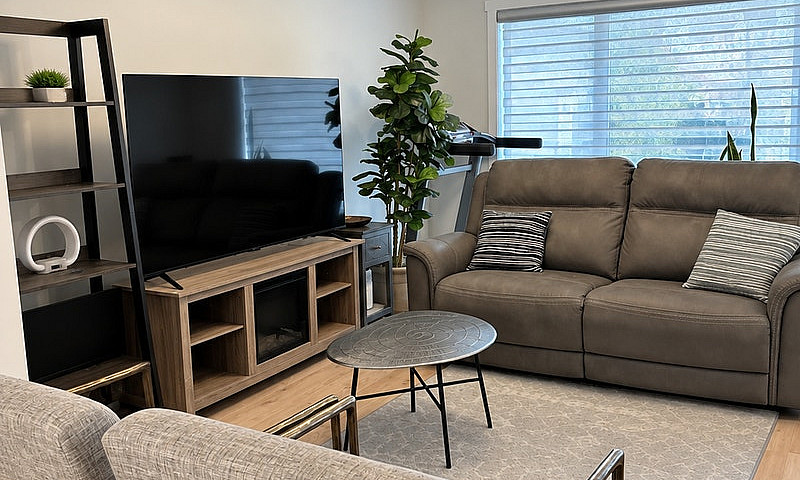 3 Bed - 2 Bath Main ...