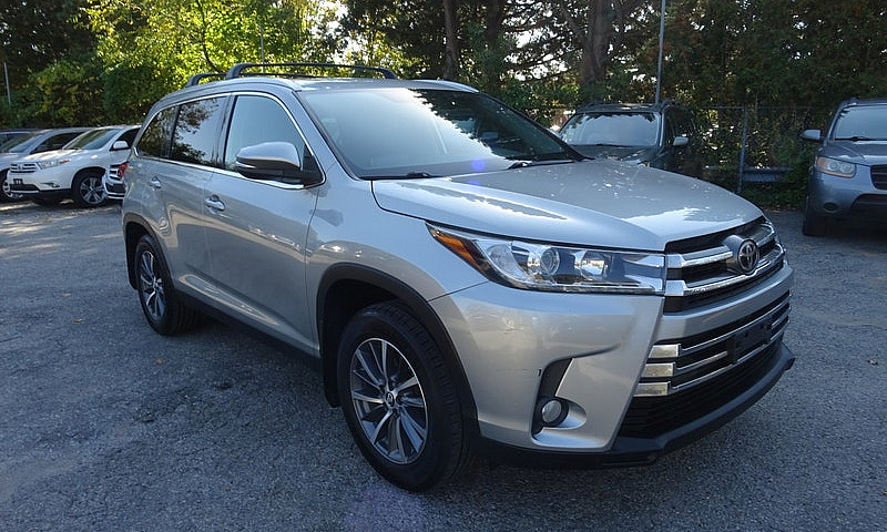 2019 Toyota Highland...
