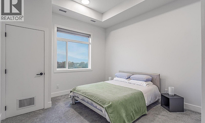 1220 Pacific Avenue ...