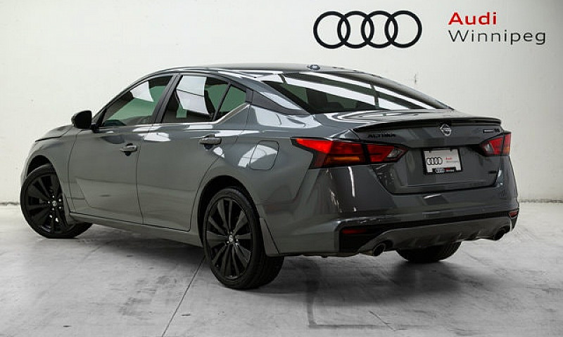 2022 Nissan Altima 2...