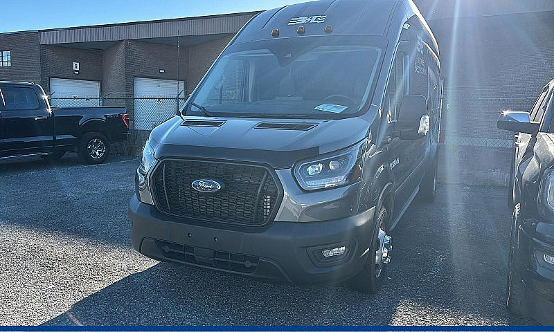 2025 Ford Transit Ca...