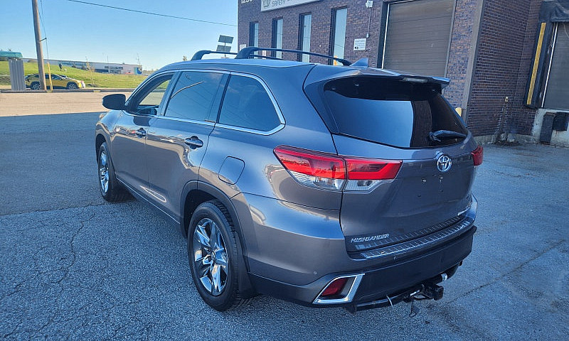 2017 Toyota Highland...