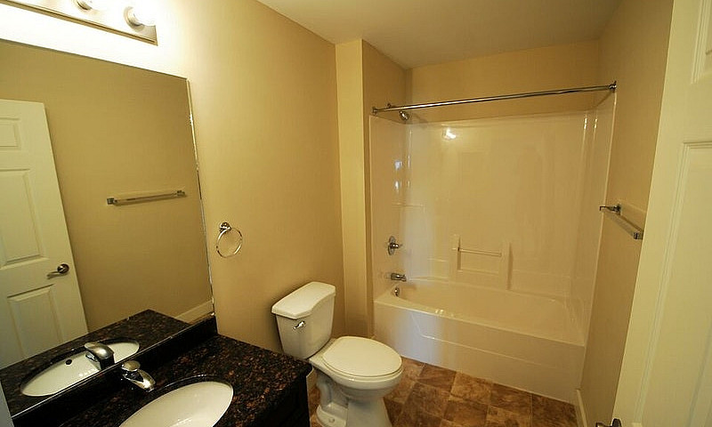 3299 Pembina Hwy- Gr...