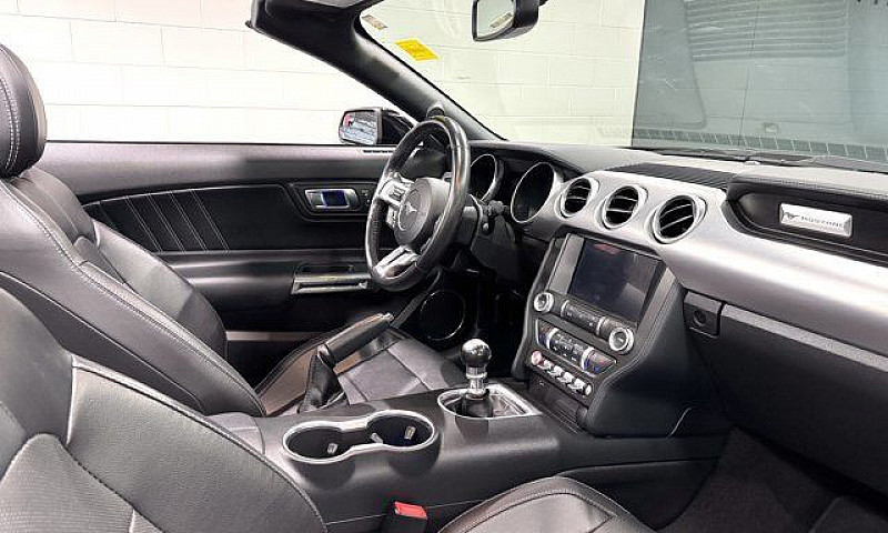 2019 Ford Mustang Gt...