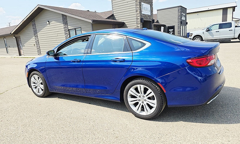 2015 Chrysler 200 Li...
