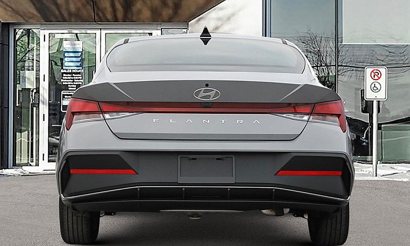 2025 Hyundai Elantra...