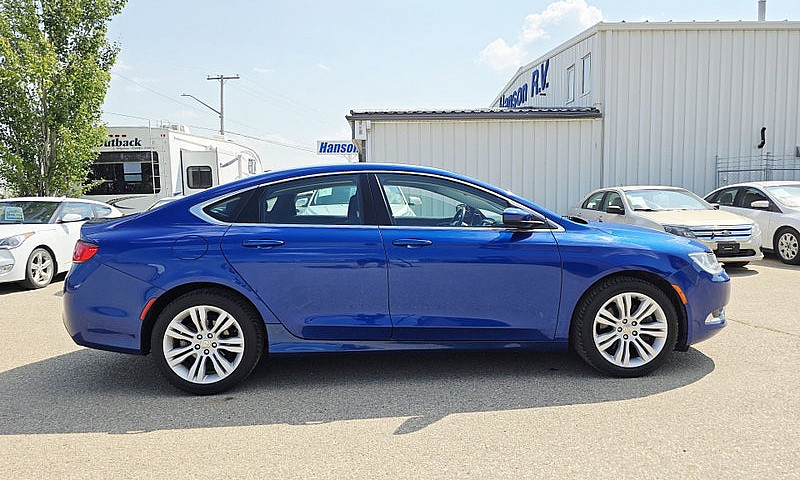 2015 Chrysler 200 Li...