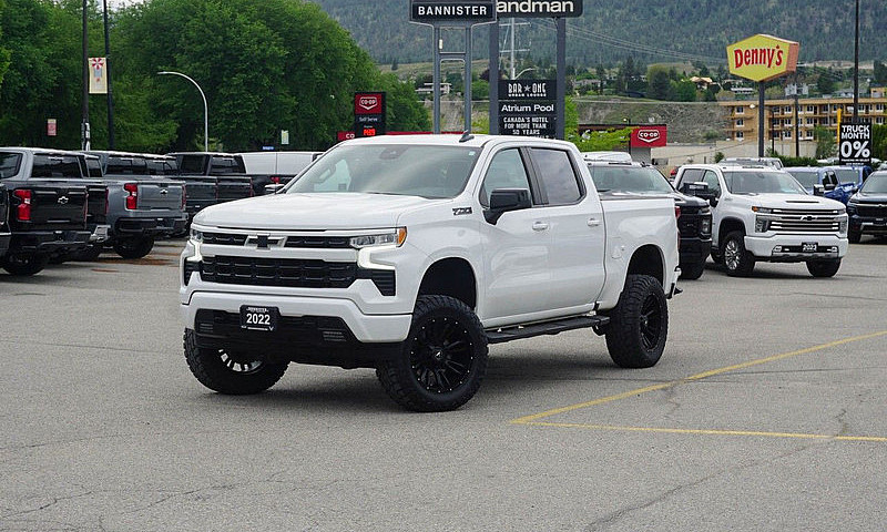 2022 Chevrolet Silve...