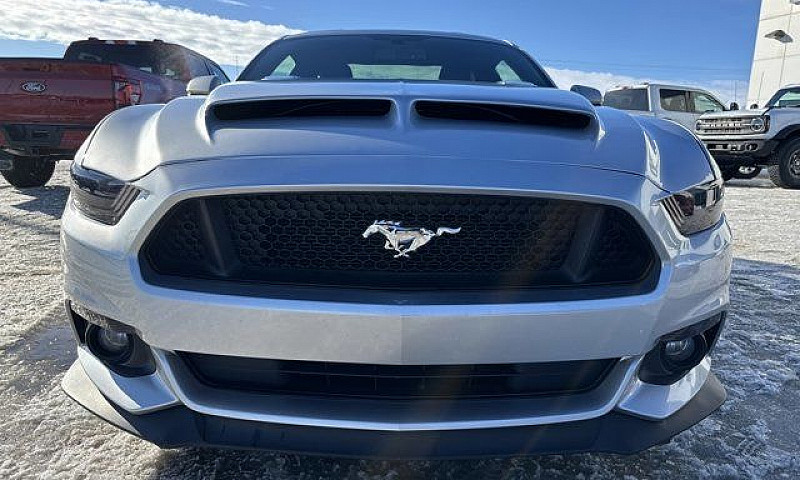 2015 Ford Mustang Gt...