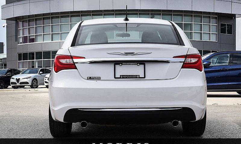 2014 Chrysler 200 To...