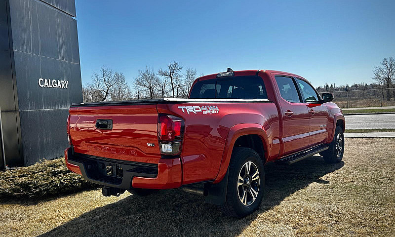2018 Toyota Tacoma S...