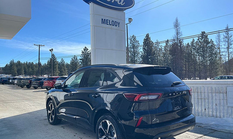 2023 Ford Escape St-...