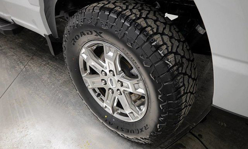 2023 Ford F-150 Lari...