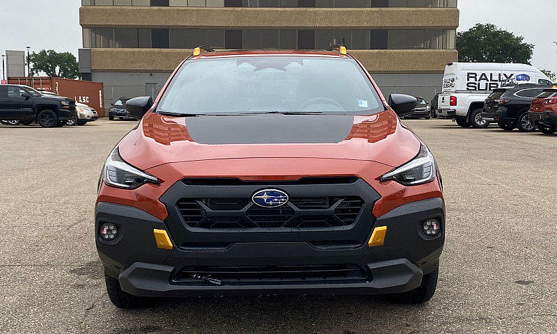 2025 Subaru Crosstre...