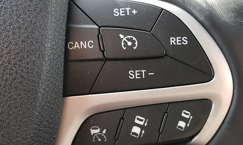 2015 Jeep Cherokee T...