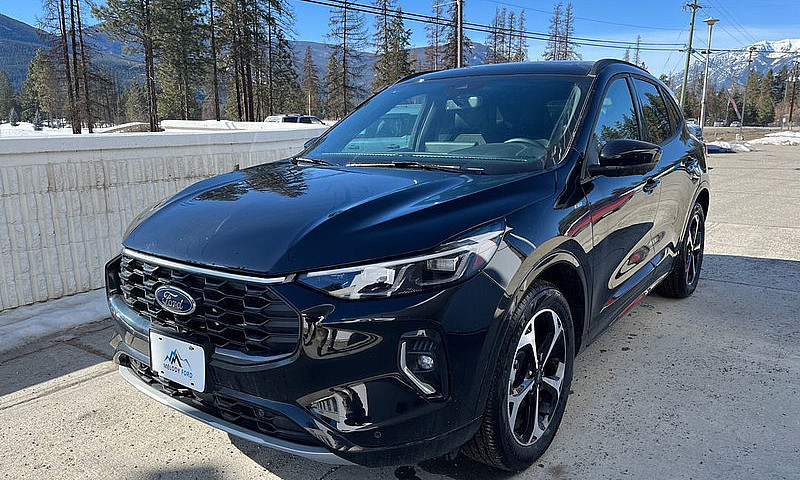 2023 Ford Escape St-...