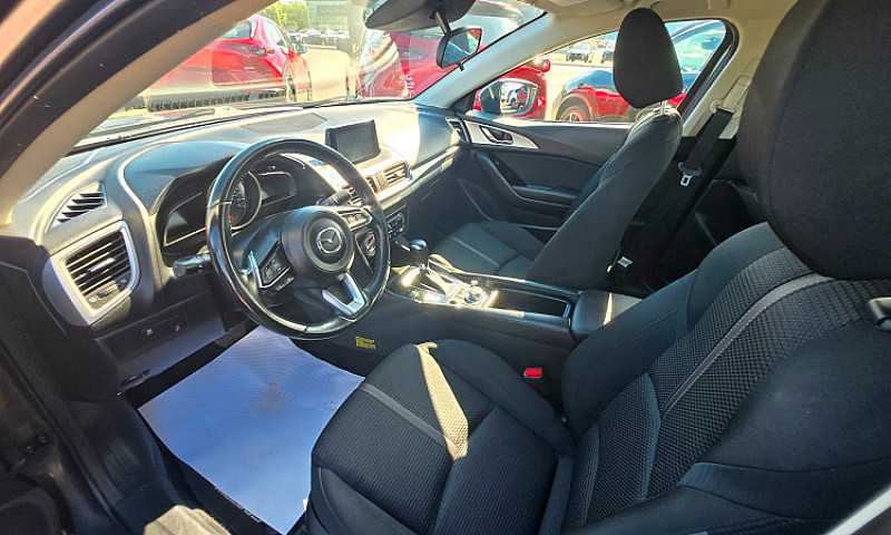 2018 Mazda Mazda3...