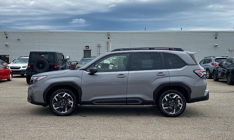 2025 Subaru Forester...