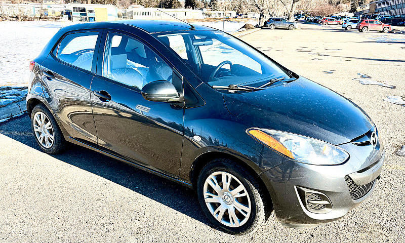 2014 Mazda 2 Gx...