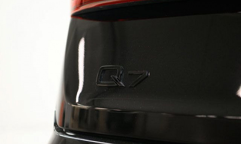 2023 Audi Q7 Technik...