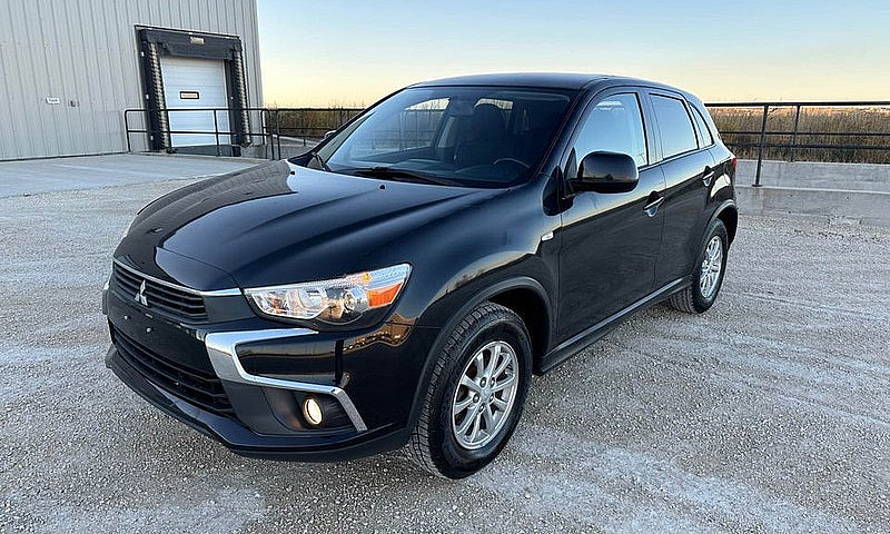 2017 Mitsubishi Rvr ...