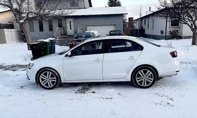 2016 Volkswagen Jett...