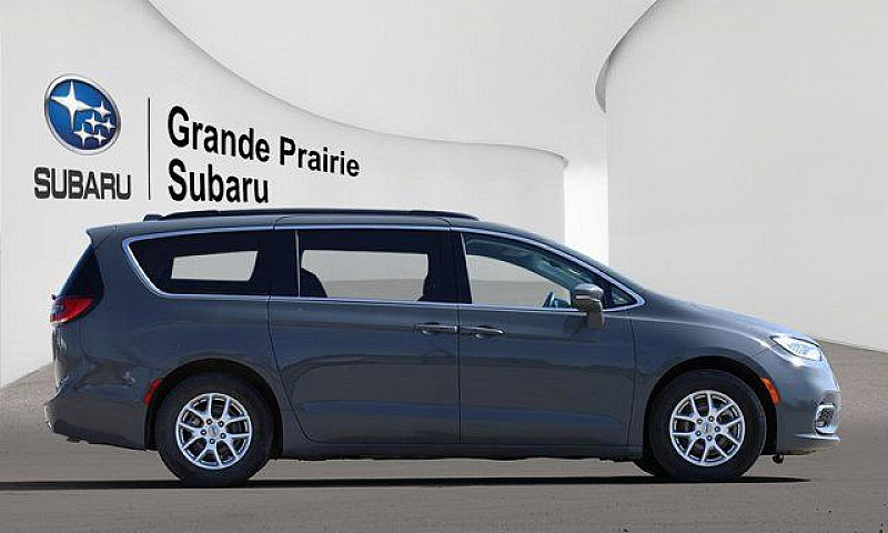 2022 Chrysler Pacifi...