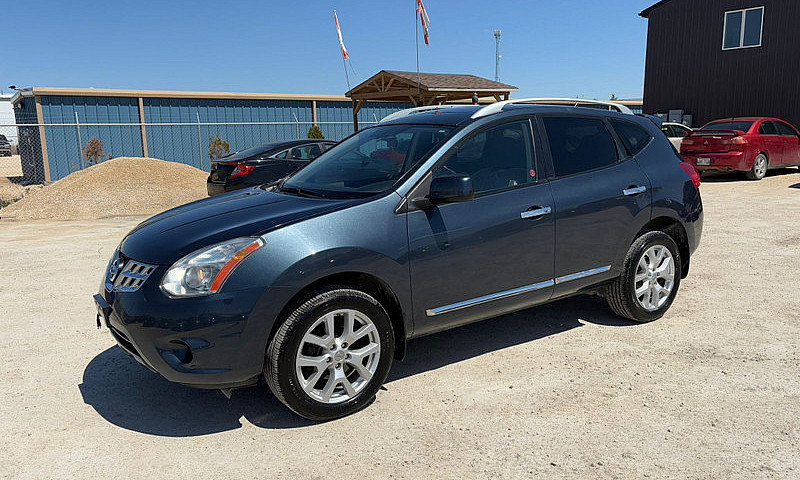 2012 Nissan Rogue...