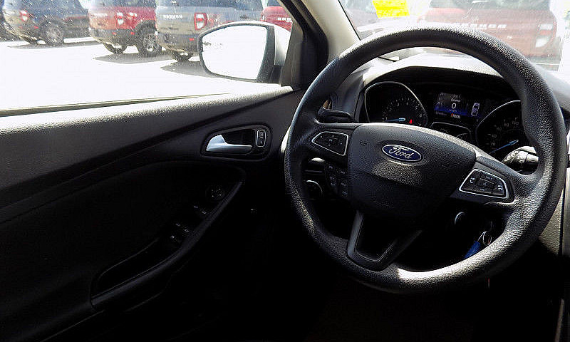 2015 Ford Focus Hatc...