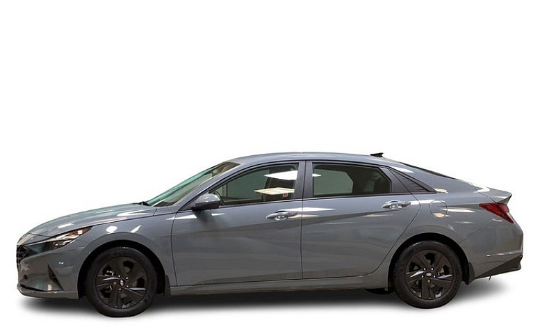 2022 Hyundai Elantra...